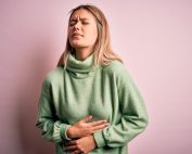 Mujer con Síndrome de Intestino Irritable con diarrea